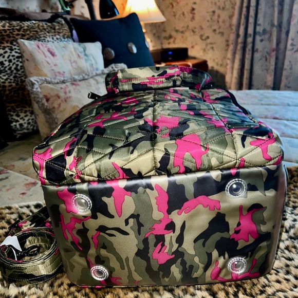 Lug Ranger XL Quilted Carry All NWT'S - Picture 12 of 15